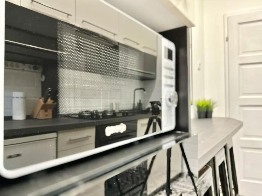 Standard By Hi5 - Tiny Studio Apartment Budapest